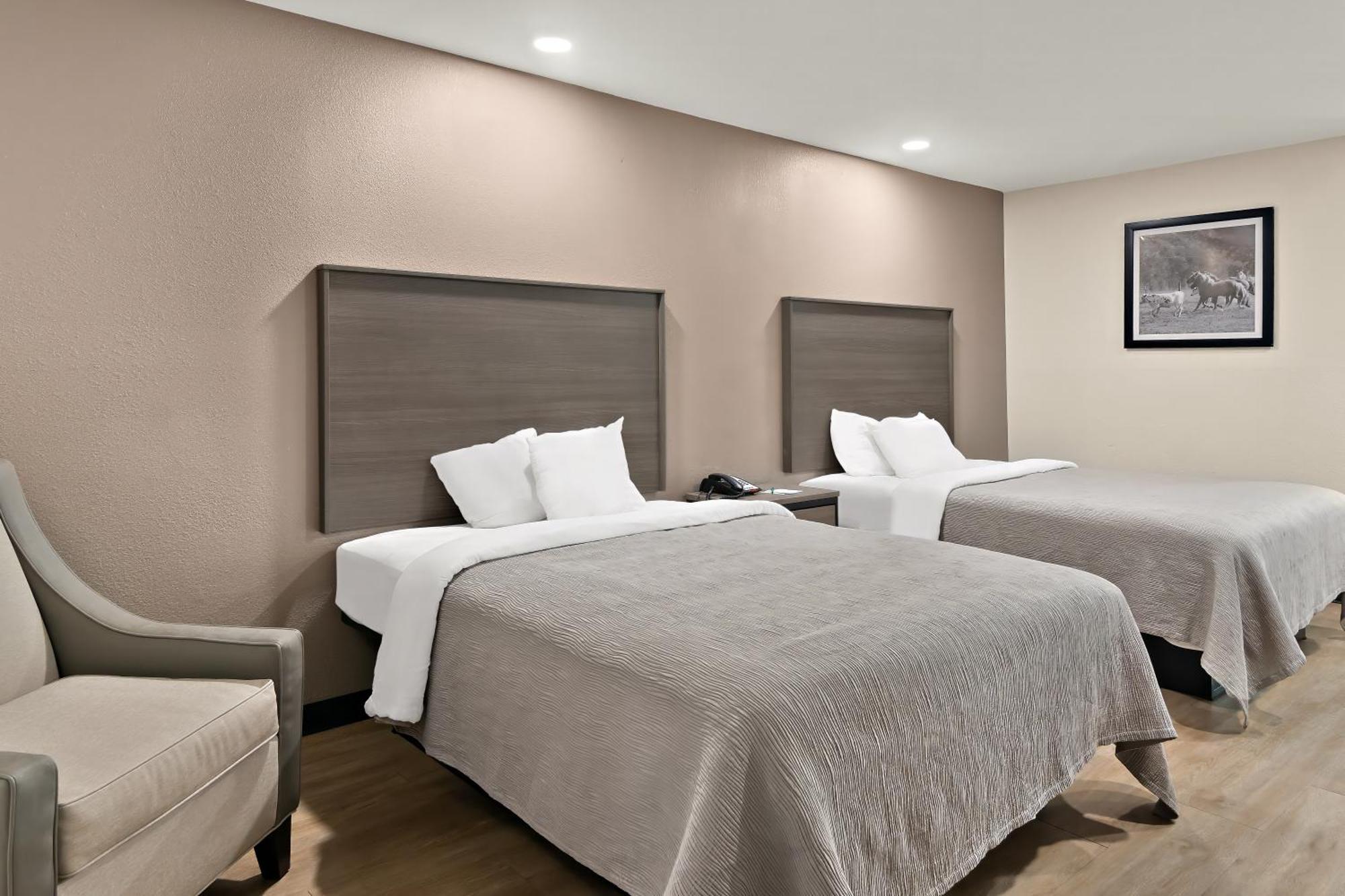 וות'רפורד Quality Inn & Suites מראה חיצוני תמונה