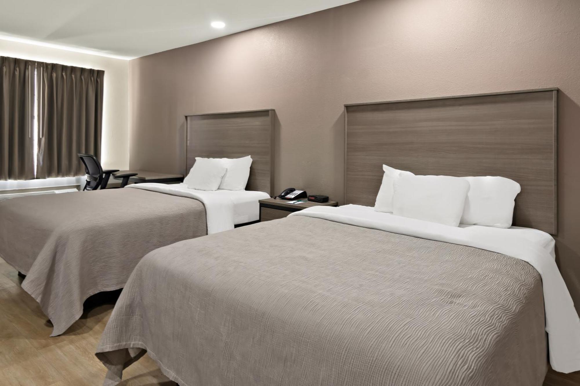 וות'רפורד Quality Inn & Suites מראה חיצוני תמונה