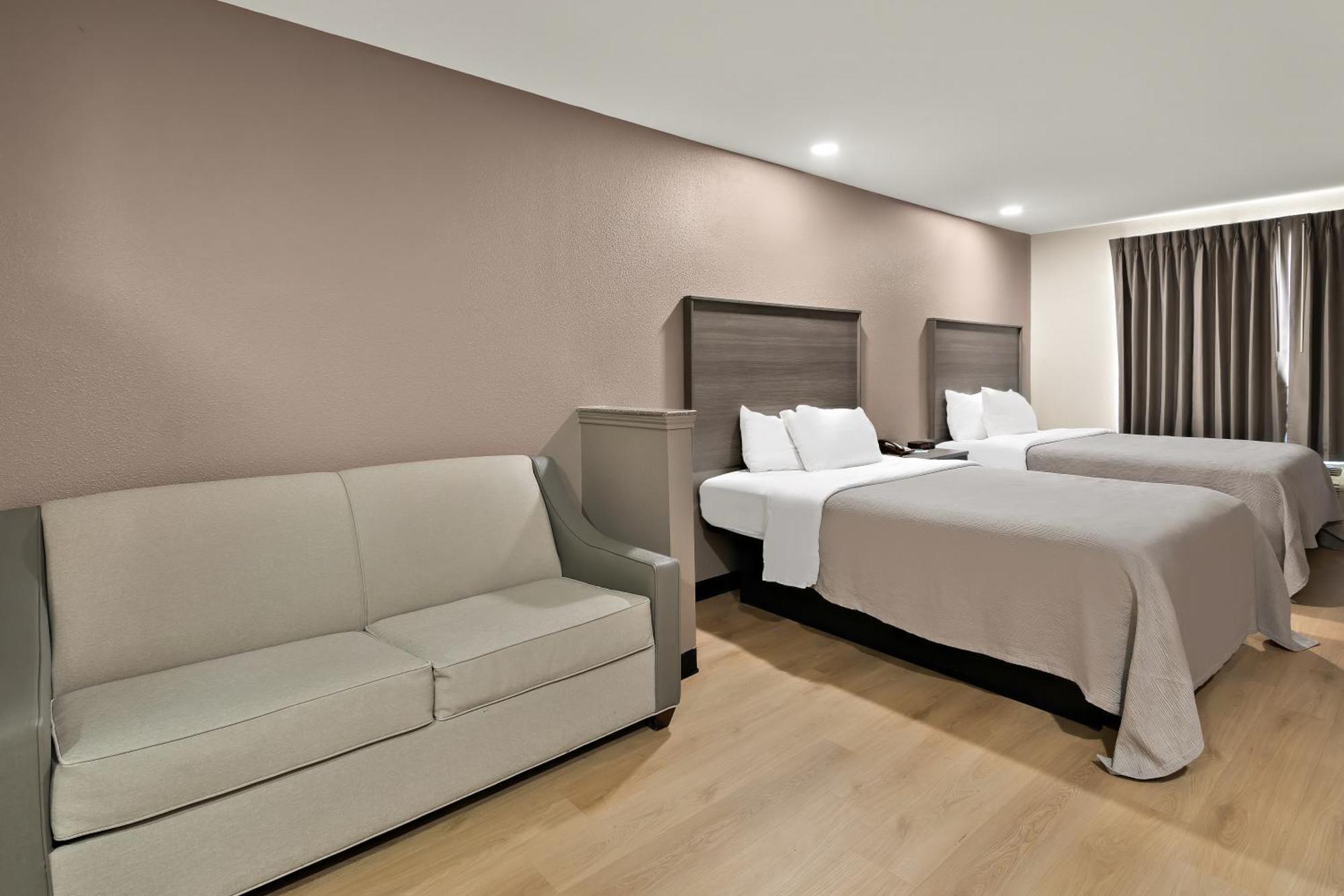 וות'רפורד Quality Inn & Suites מראה חיצוני תמונה
